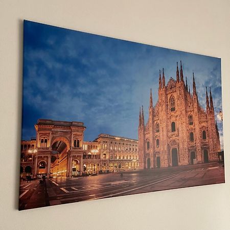 Bilocale Zona Navigli Apartment Milan Luaran gambar