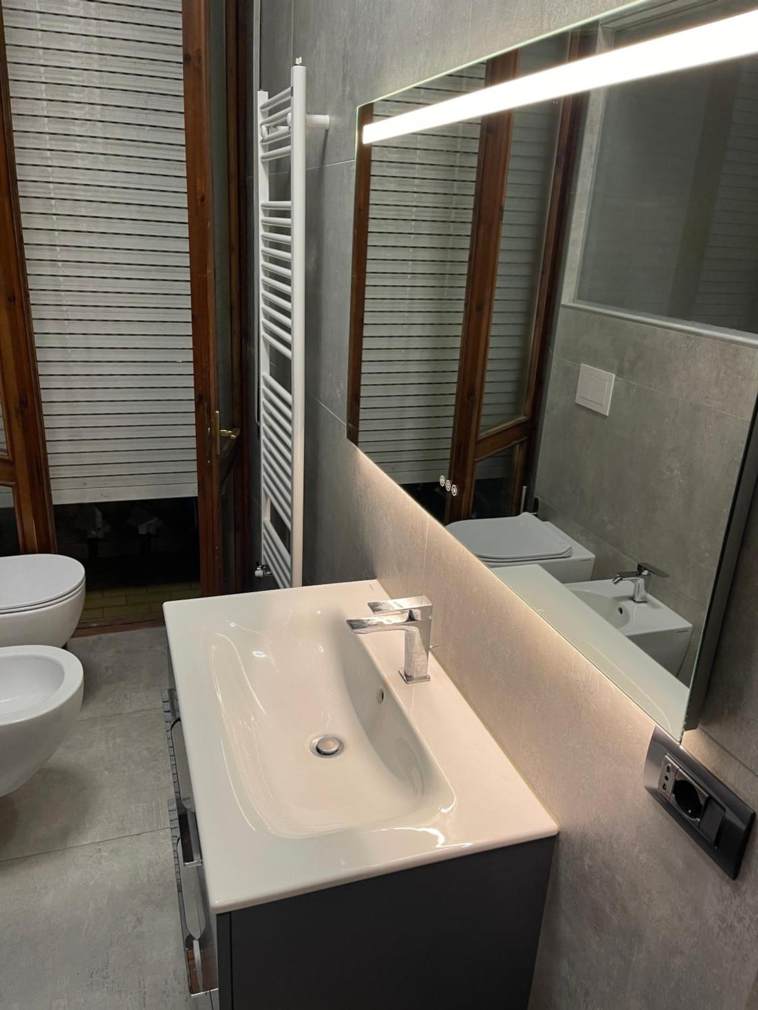 Bilocale Zona Navigli Apartment Milan Luaran gambar